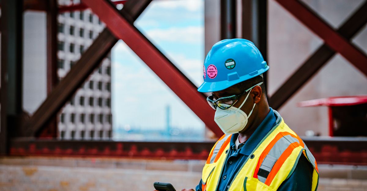 Verbali di cantiere digitali compilati dallo smartphone durante il sopralluogo